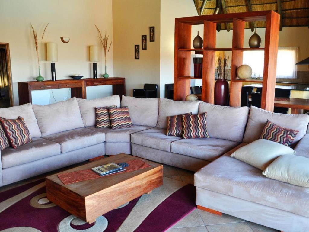 Dinkweng Safari Lodge The Waterberg Biosphere Esterno foto